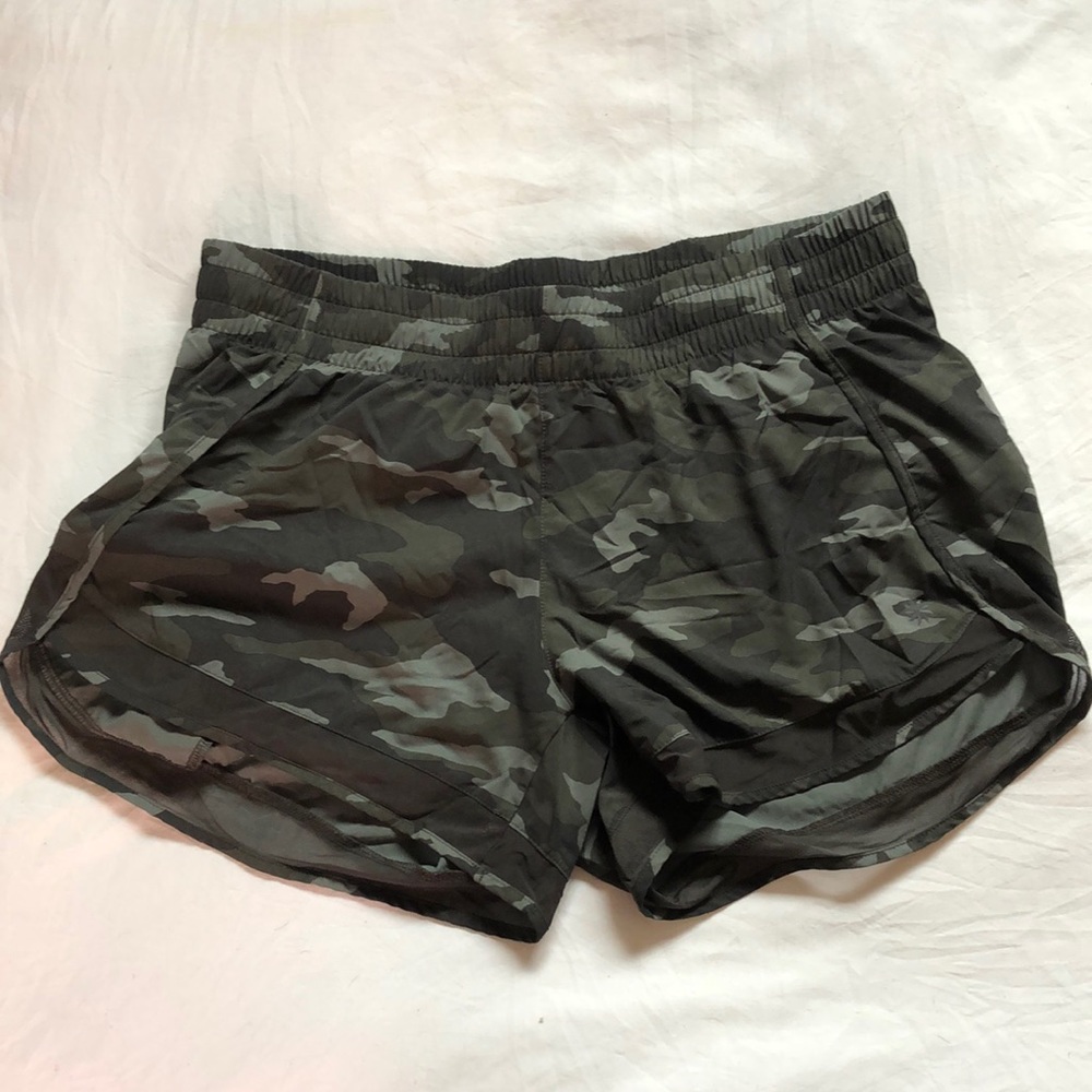 Athleta running shorts 4in - m